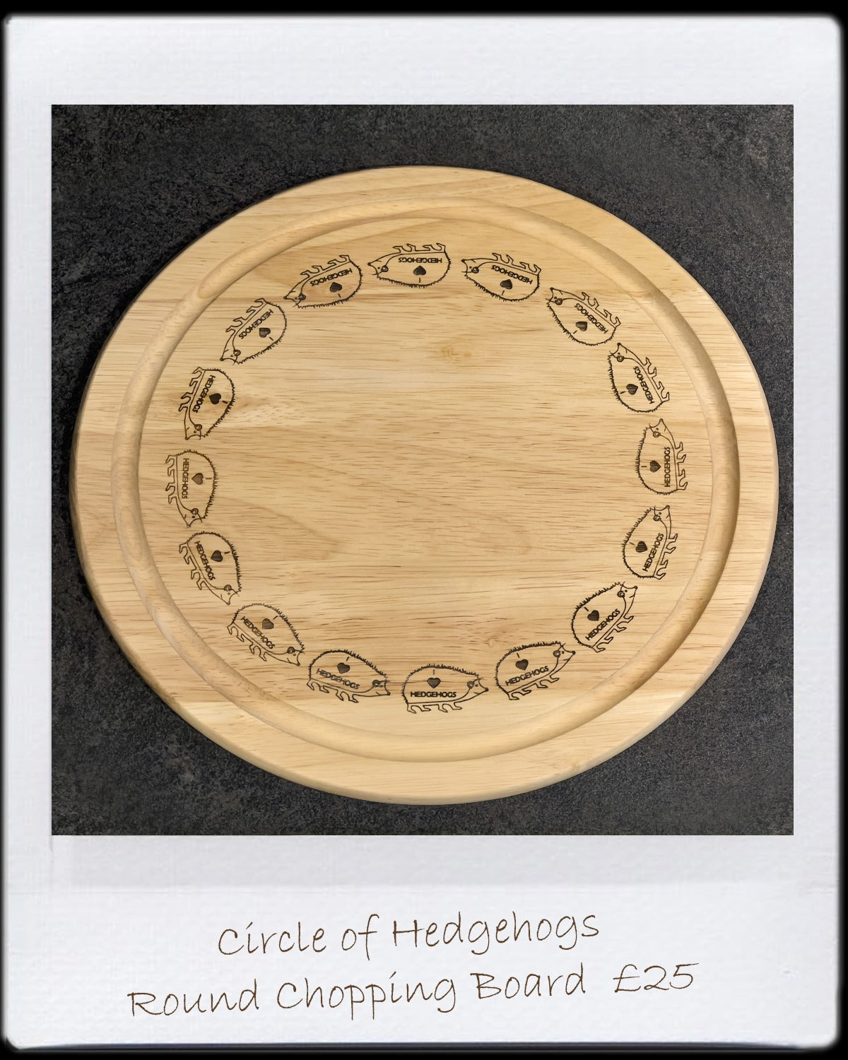 Round Chopping Board - Circle of Hedgehogs Design with Grooved Edge (25 dia.x1.7 thick)