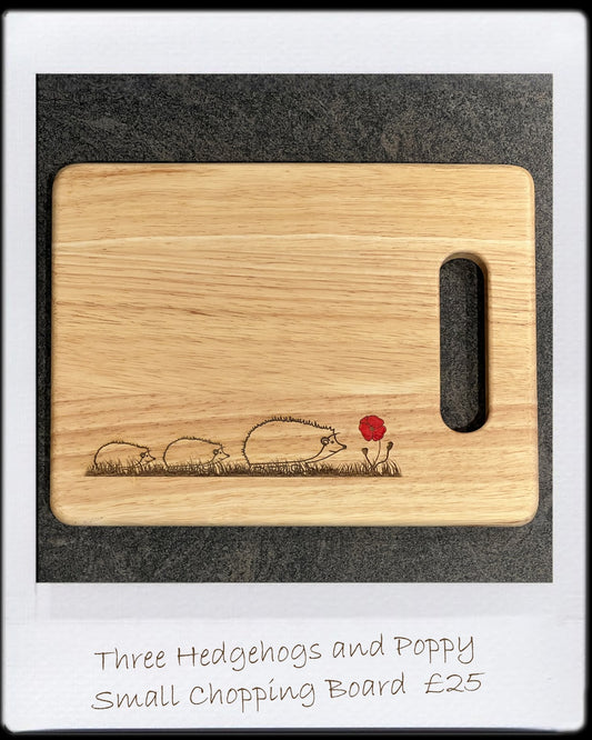 Small Chopping Board - 3 Hedgehogs & Red Poppy Design (25x20x1.5cm)